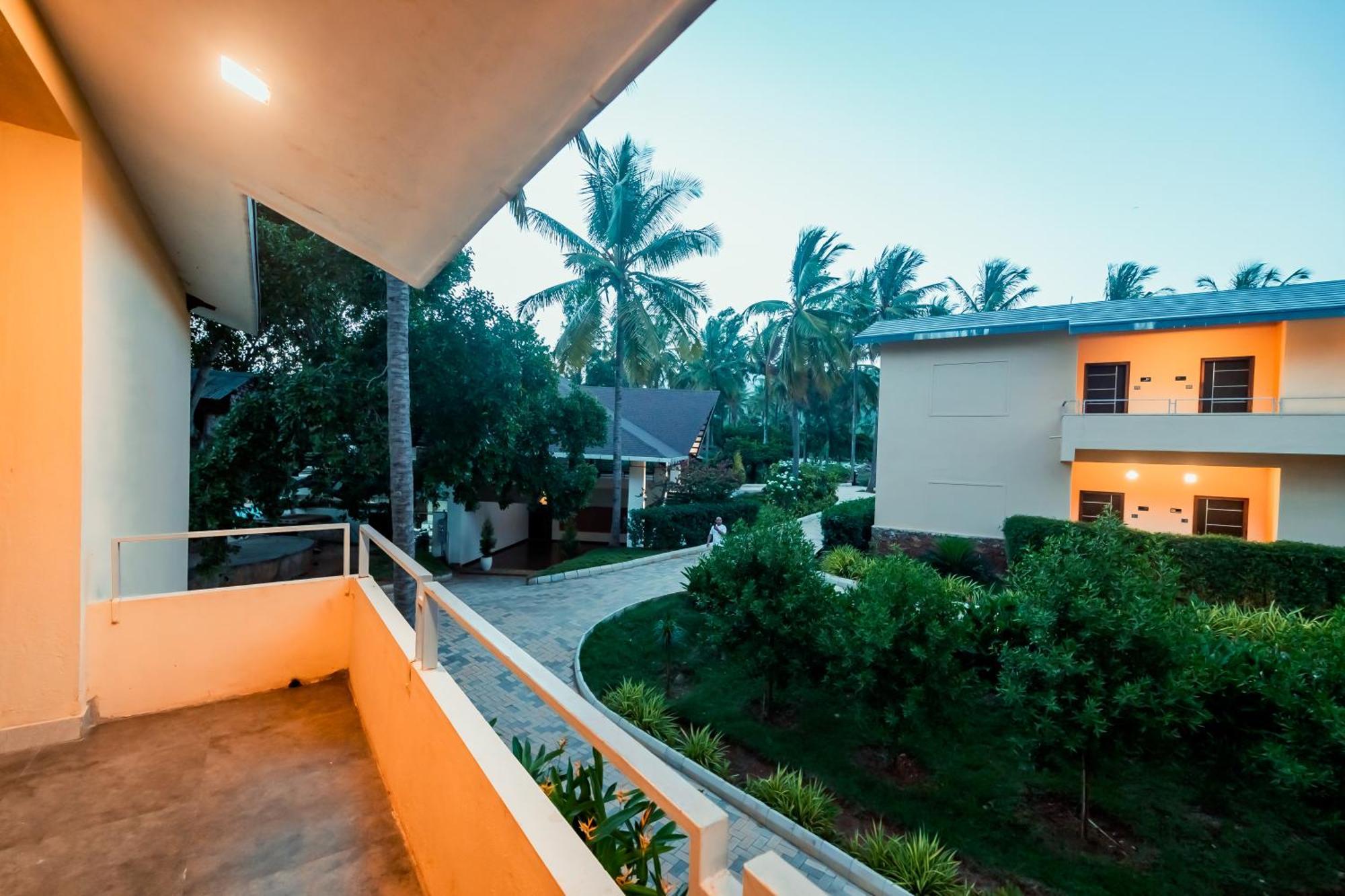Commune18 Spa Resorts Chikmagalūr Zewnętrze zdjęcie