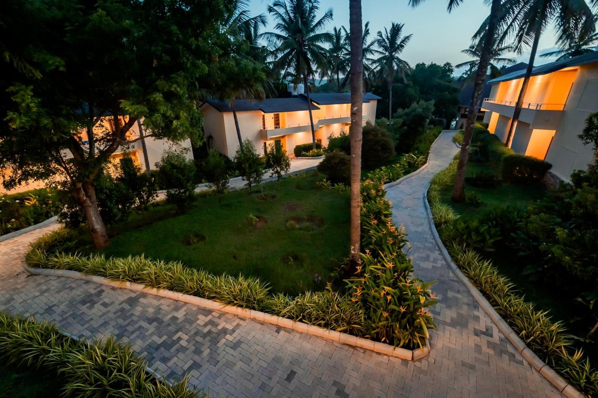 Commune18 Spa Resorts Chikmagalūr Zewnętrze zdjęcie